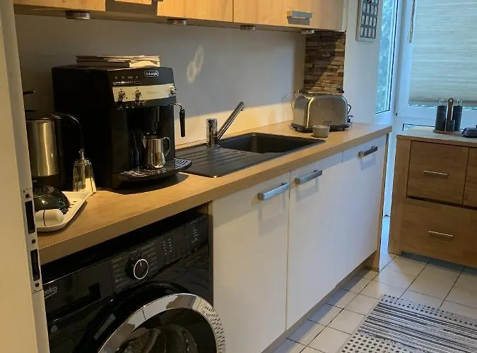 Wohlfuehlferienwohnung Mit Terrasse In Bensberg Lägenhet *