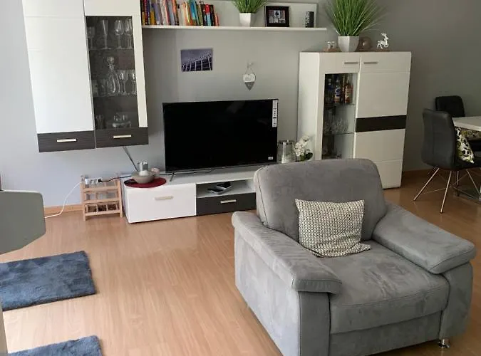 Daire Wohlfuehlferienwohnung Mit Terrasse In Bensberg